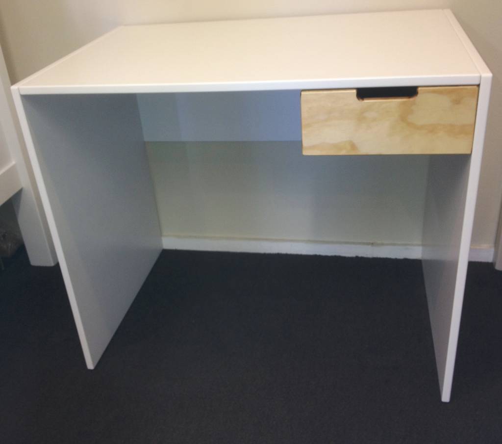 urbankids.co.nz trendy study desk